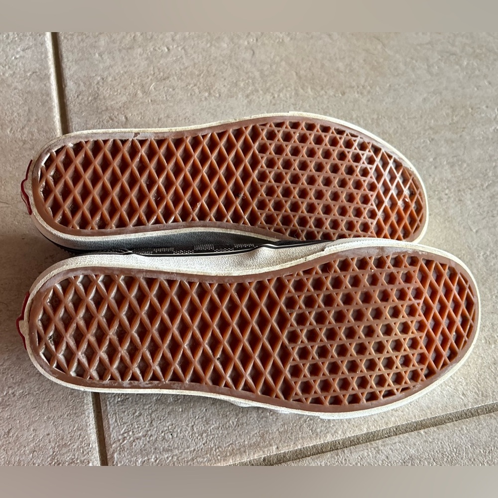 Checkered vans - Picture 6 of 7